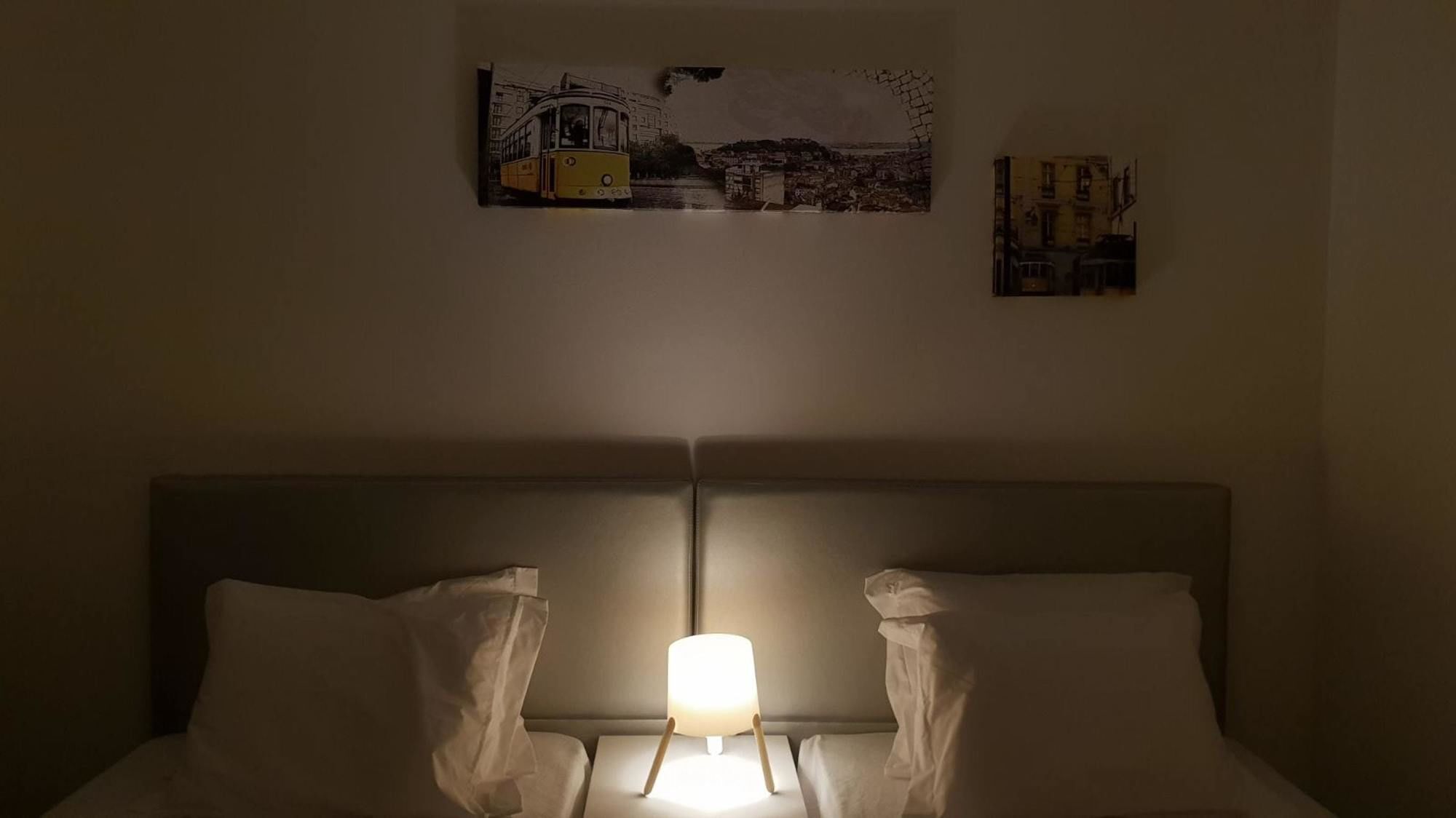 With 3 Bedrooms In Lisboa, With Wifi - 23 Km From The * Lisboa