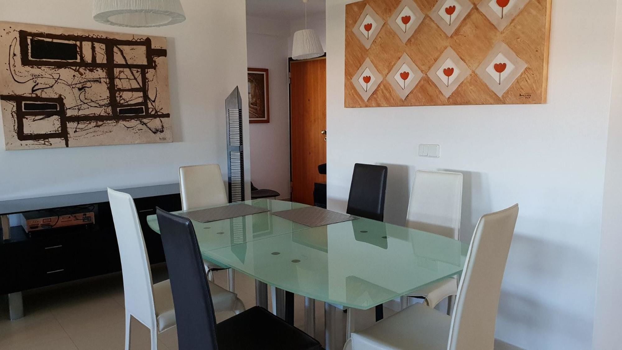 With 3 Bedrooms In Lisboa, With Wifi - 23 Km From The * Lisboa
